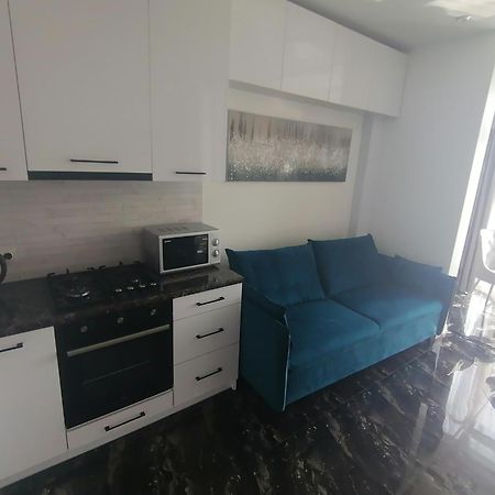 Apartmán Новобудова Сам Центр Вул Шевченка 60 Оперний 10Хв Lvov Exteriér fotografie